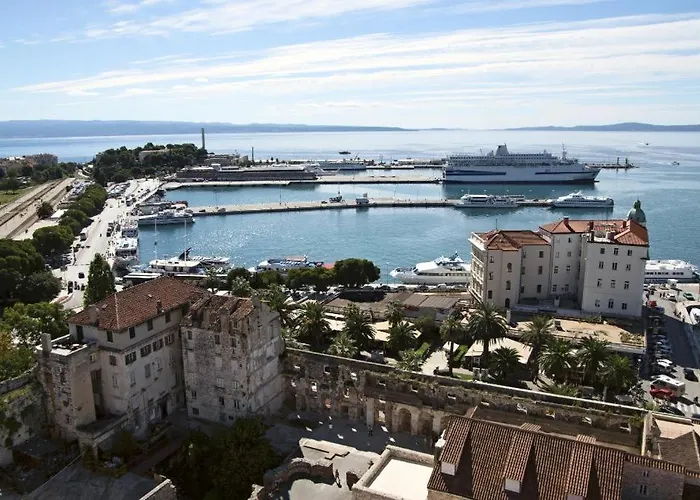 V Luxury Apartamento