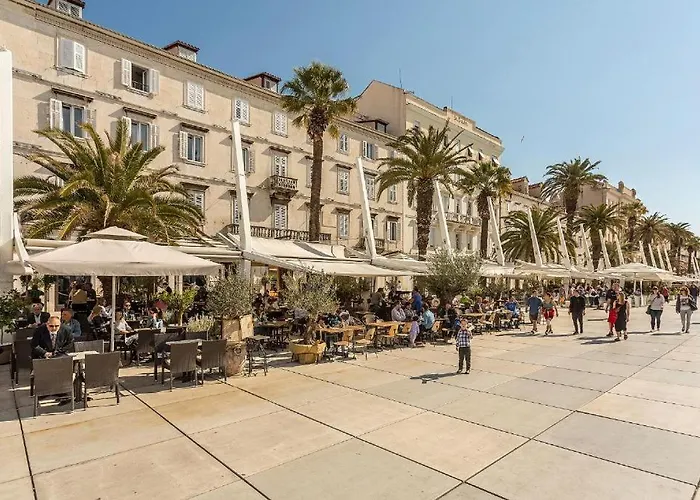 V Luxury Apartamento Split